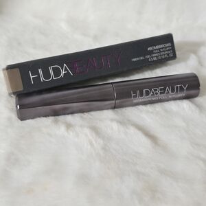 Huda Beauty Bomb Brows Full 'N Fluffy Fiber Gel - Brown